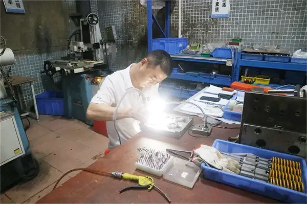 Mold Finishing